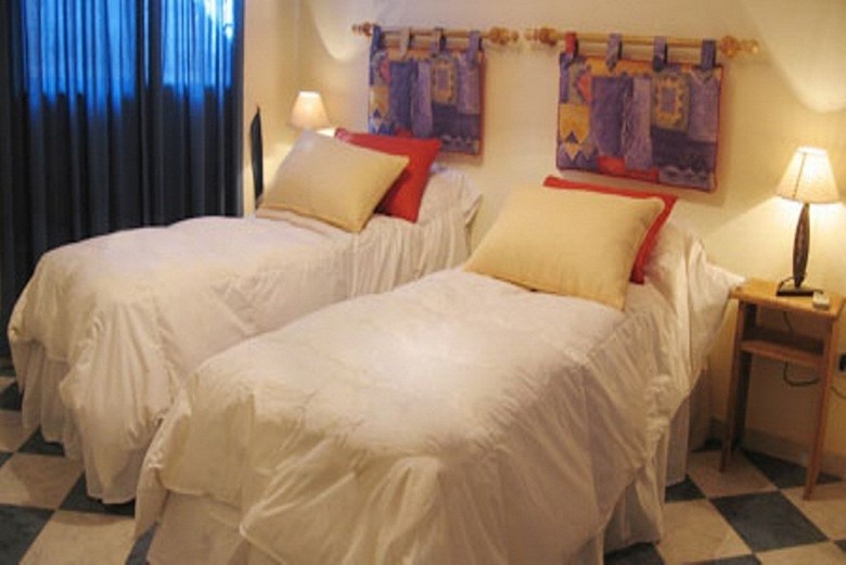 Life Apart Hotel