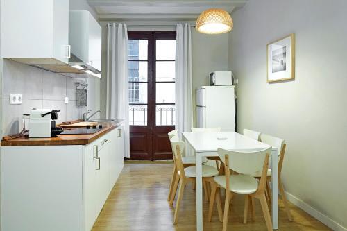 Barcelona Mercaders Apartments