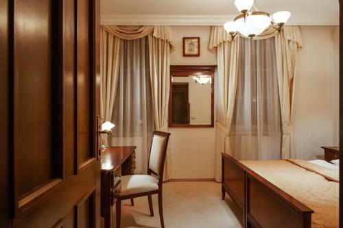 L�ze?sk� Hotel Moskevsk� Dv?r