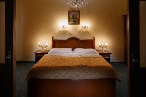 L�ze?sk� Hotel Moskevsk� Dv?r