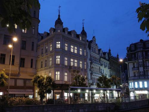 Ea Hotel Esplanade