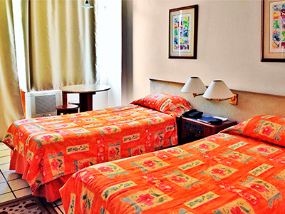 X�nius Hotel