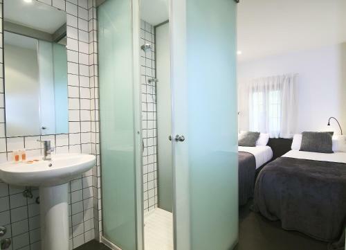Classbedroom Apartments II