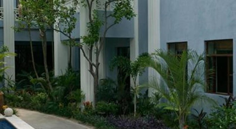 Arabesque Apartments