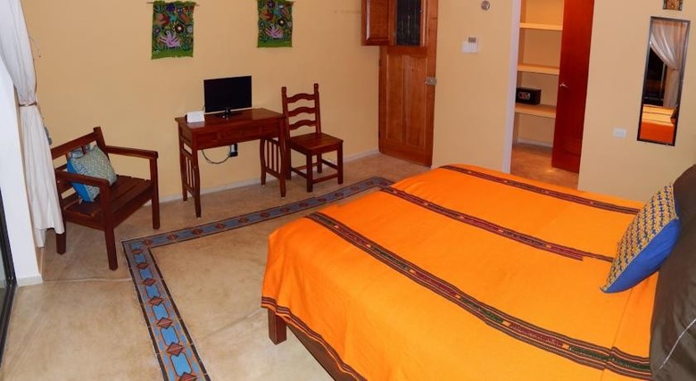 Casa Del Maya Bed & Breakfast
