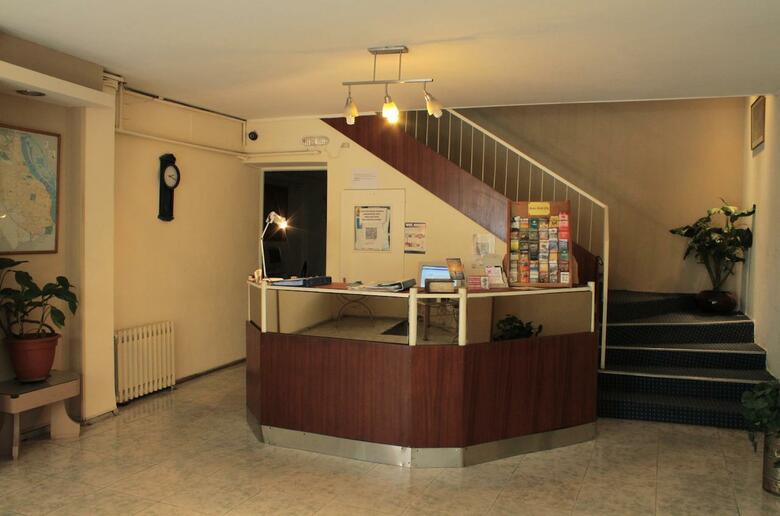 Nuevo City Hotel