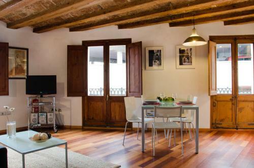 Ripoll Apartments
