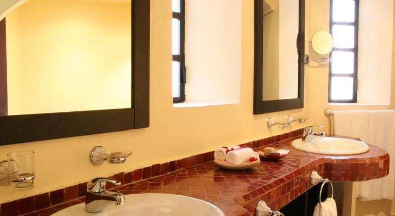 Hotel Rose Garden Resort & Spa
