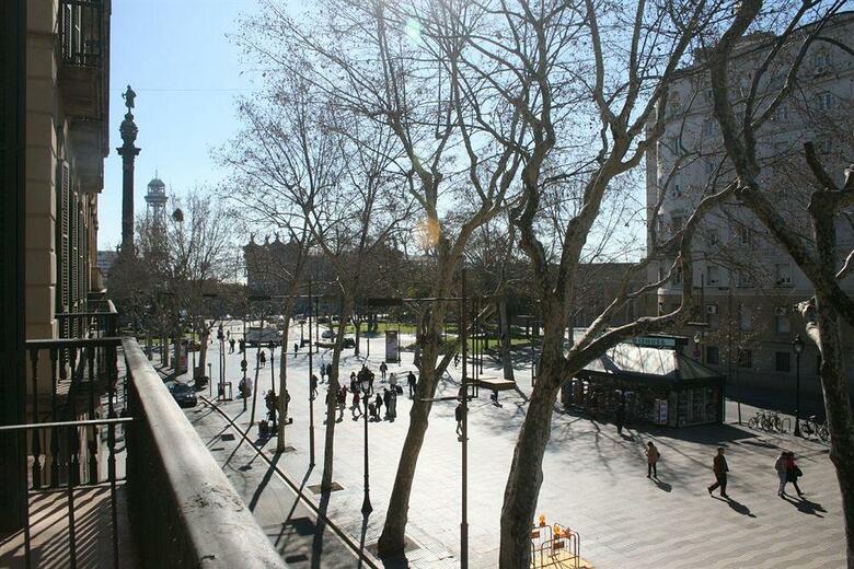 Hostal Ramblas By Pillow
