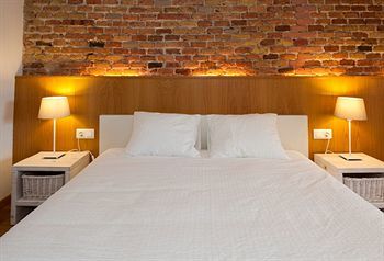 Fuster Apartments