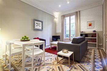 Fuster Apartments