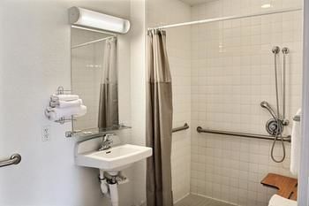 Motel 6 Atascadero