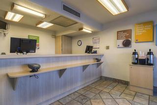 Motel 6 Barstow