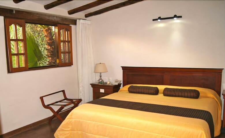 Hotel Suites Colibri