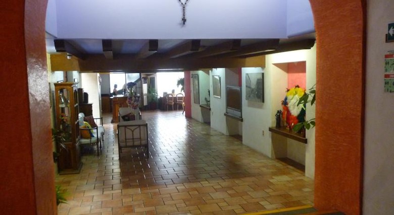 Hotel Tr�bol