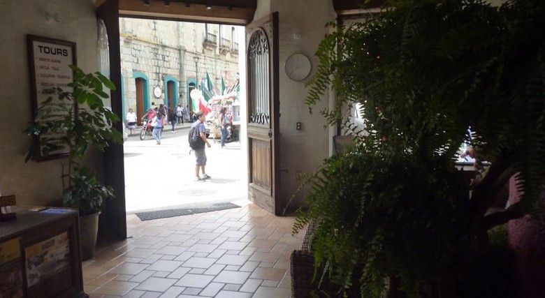 Hotel Tr�bol