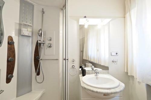 Hostal Monrooms Barcelona