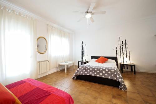 Hostal Monrooms Barcelona