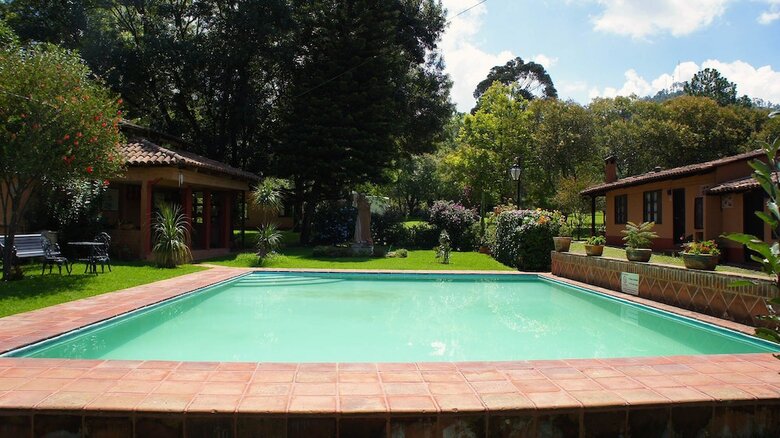 Villa Patzcuaro Garden Hotel & Rv Park