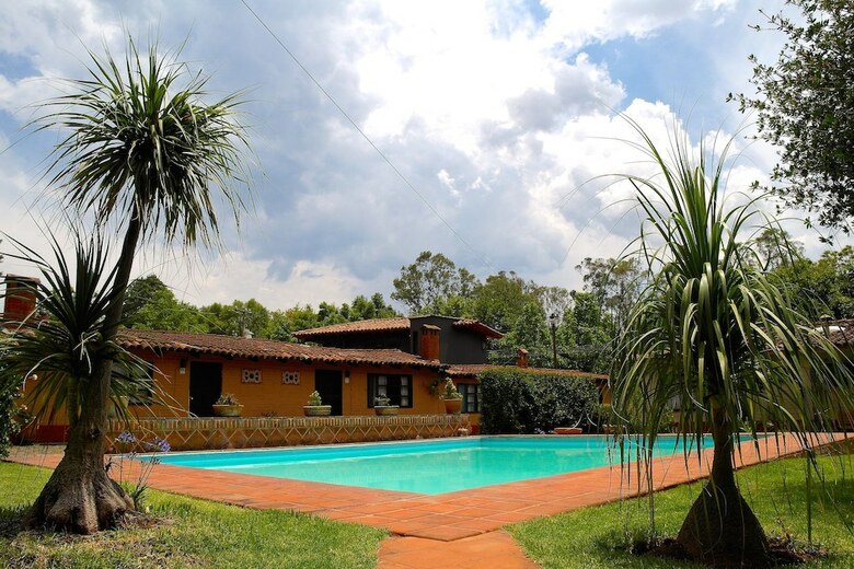 Villa Patzcuaro Garden Hotel & Rv Park