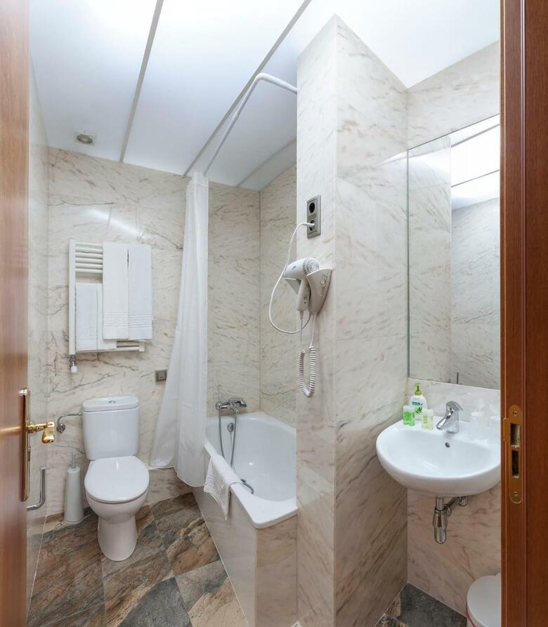 Alba Hotel