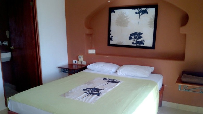 Hotel Sahara