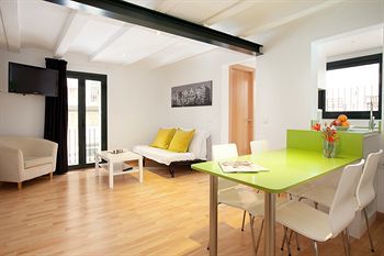 Gracia Apartments