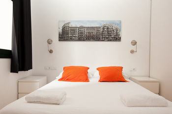 Gracia Apartments