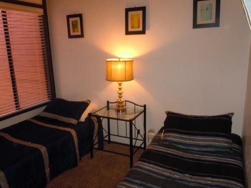 Two-bedroom Plus Den Deluxe Unit #120 By Escape For All Seasons