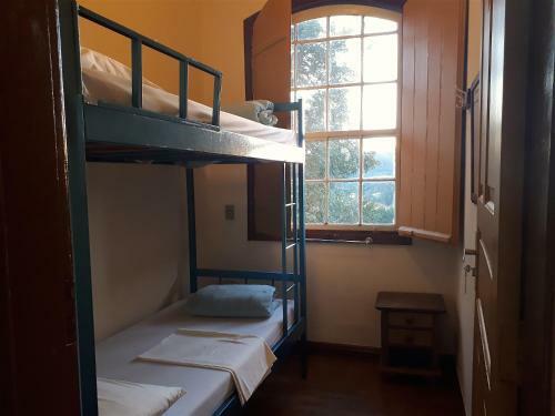 Brumas Hostel