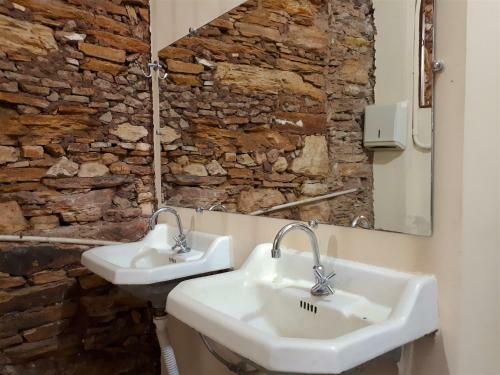 Brumas Hostel