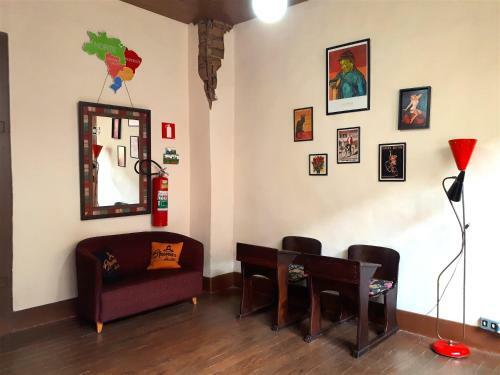 Brumas Hostel