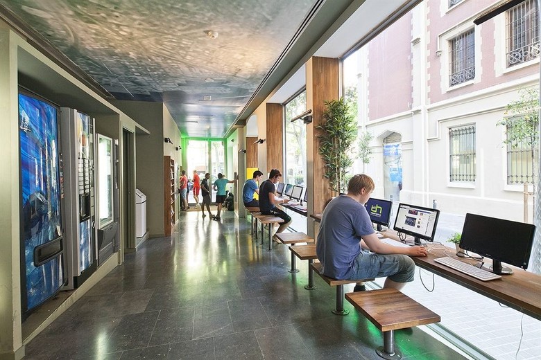 Urbany Hostel Bcn Go!
