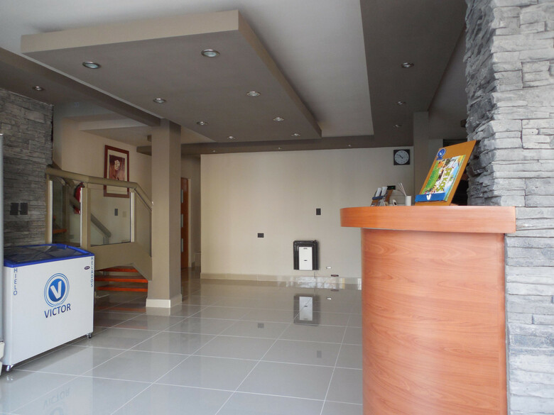 Victor Hotel