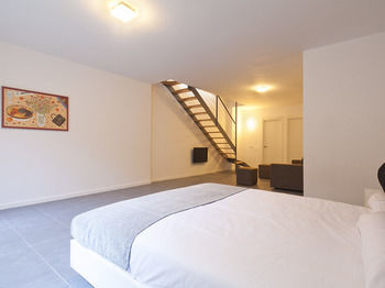 Gir80 Apartments