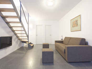 Gir80 Apartments