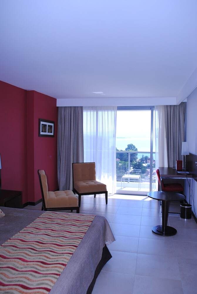 Hotel Estilo Mb