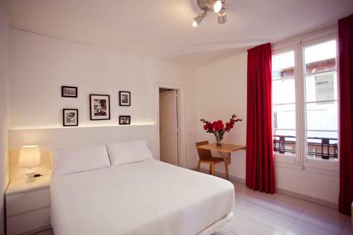 Ramblas Apartments