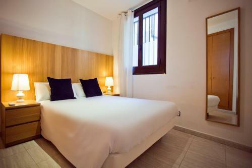 Ramblas Apartments