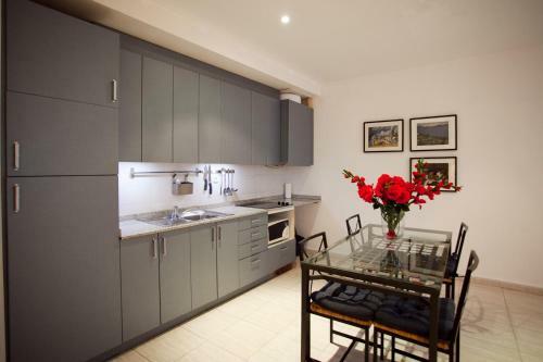 Ramblas Apartments
