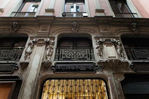 Ramblas Apartments