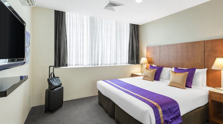 Hotel Park Regis Griffin Suites