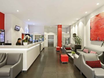 Ibis World Square Hotel