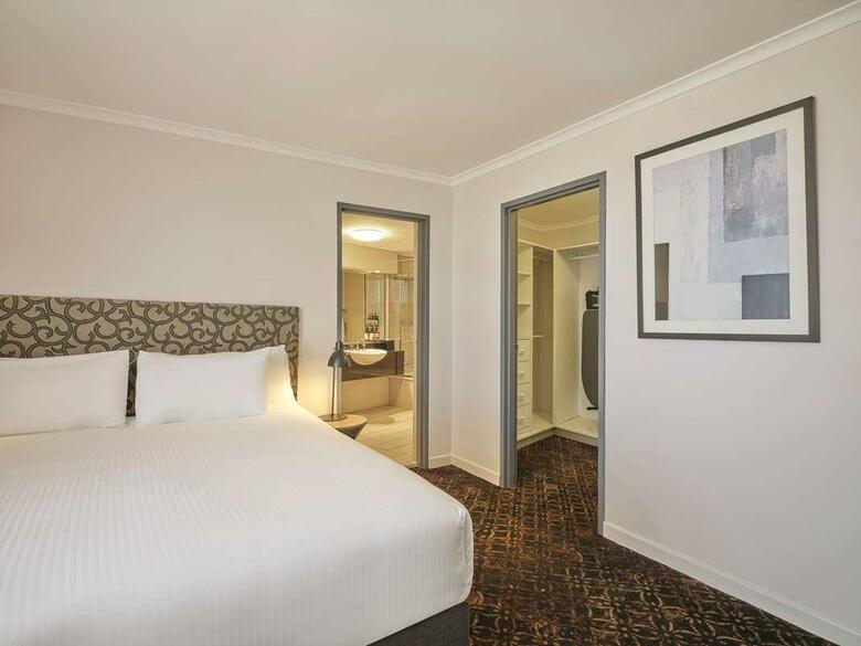 Rendezvous Stafford Hotel