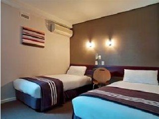 Y Hotel City South