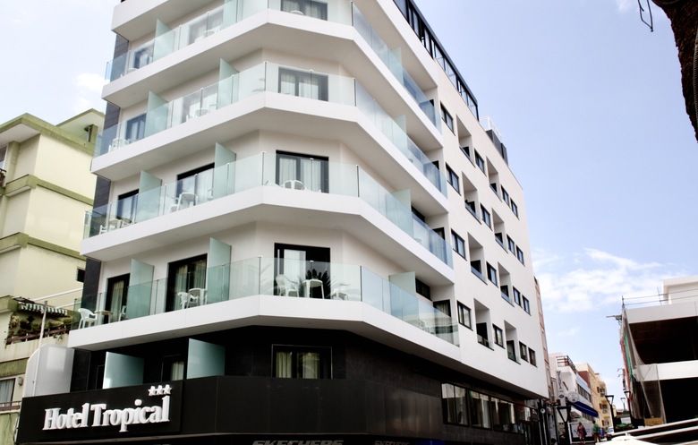 Apartamentos Tropical
