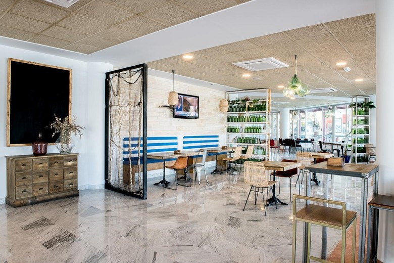 Hotel Azarbe