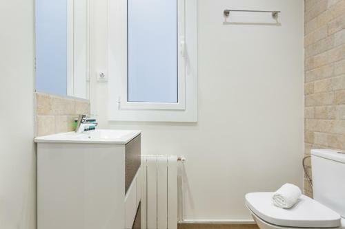 Bcn Whynot Fira Apartments