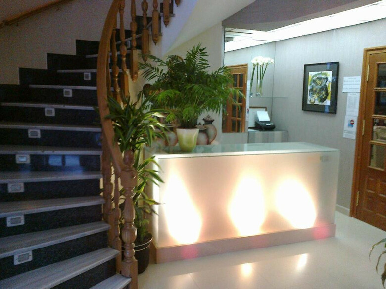 Hostal Hotel Anabel Baza
