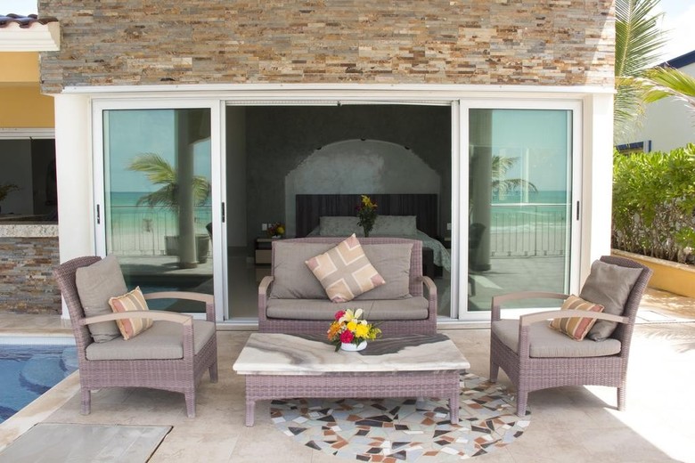 Casa Rebeka - Ocean Front Villa